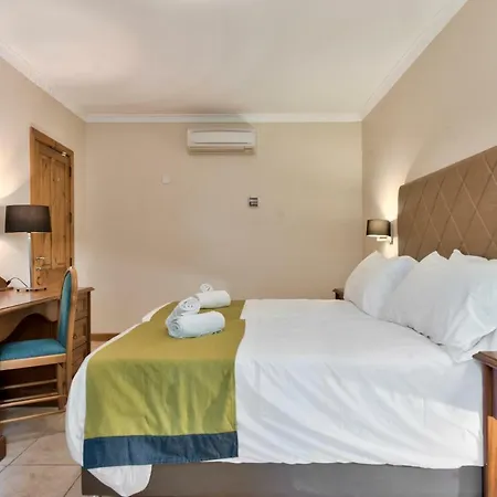 Baldacchino Villa Mellieħa