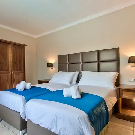 Baldacchino Villa Mellieħa