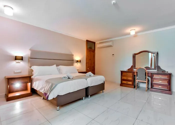 Baldacchino Villa Mellieħa