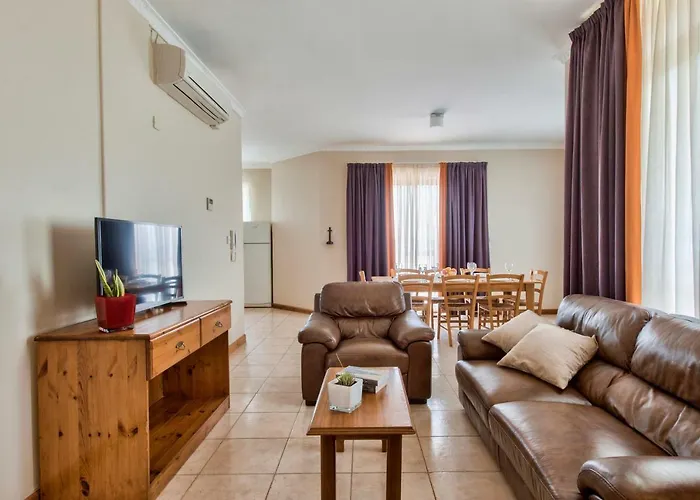 Baldacchino * Mellieħa