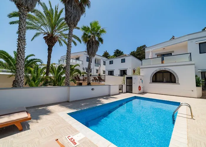 Baldacchino Villa Mellieħa
